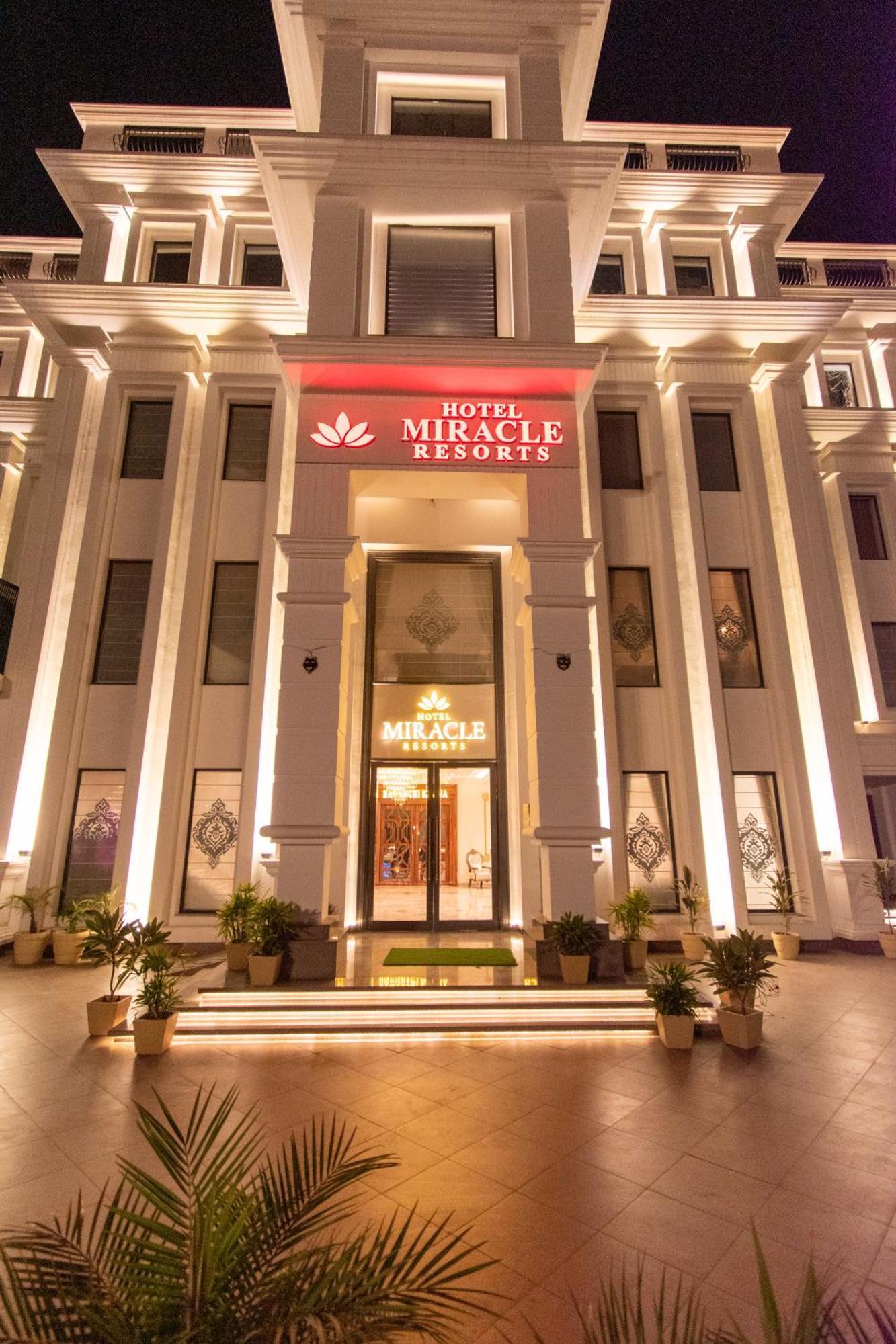Hotel Miracle Resort Phagwāra Exterior foto